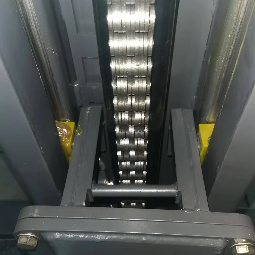 Vehicle lift inner rail system inside the black column